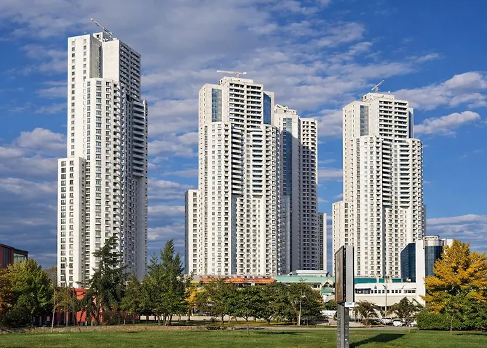 30th Floor-skyline Above A Lägenhet Skopje